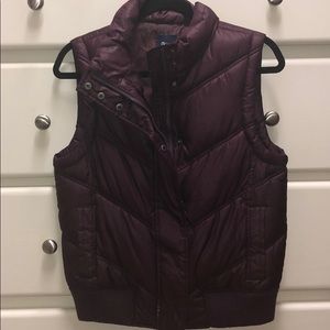 Gap maroon puffy vest